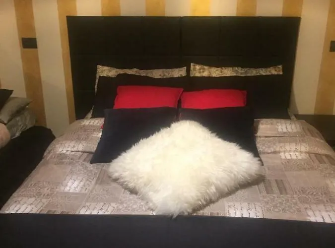 A57 Banano ゲストハウス フィウミチーノ